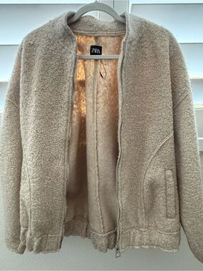 Zara Plush Sherpa Jacket in Cream